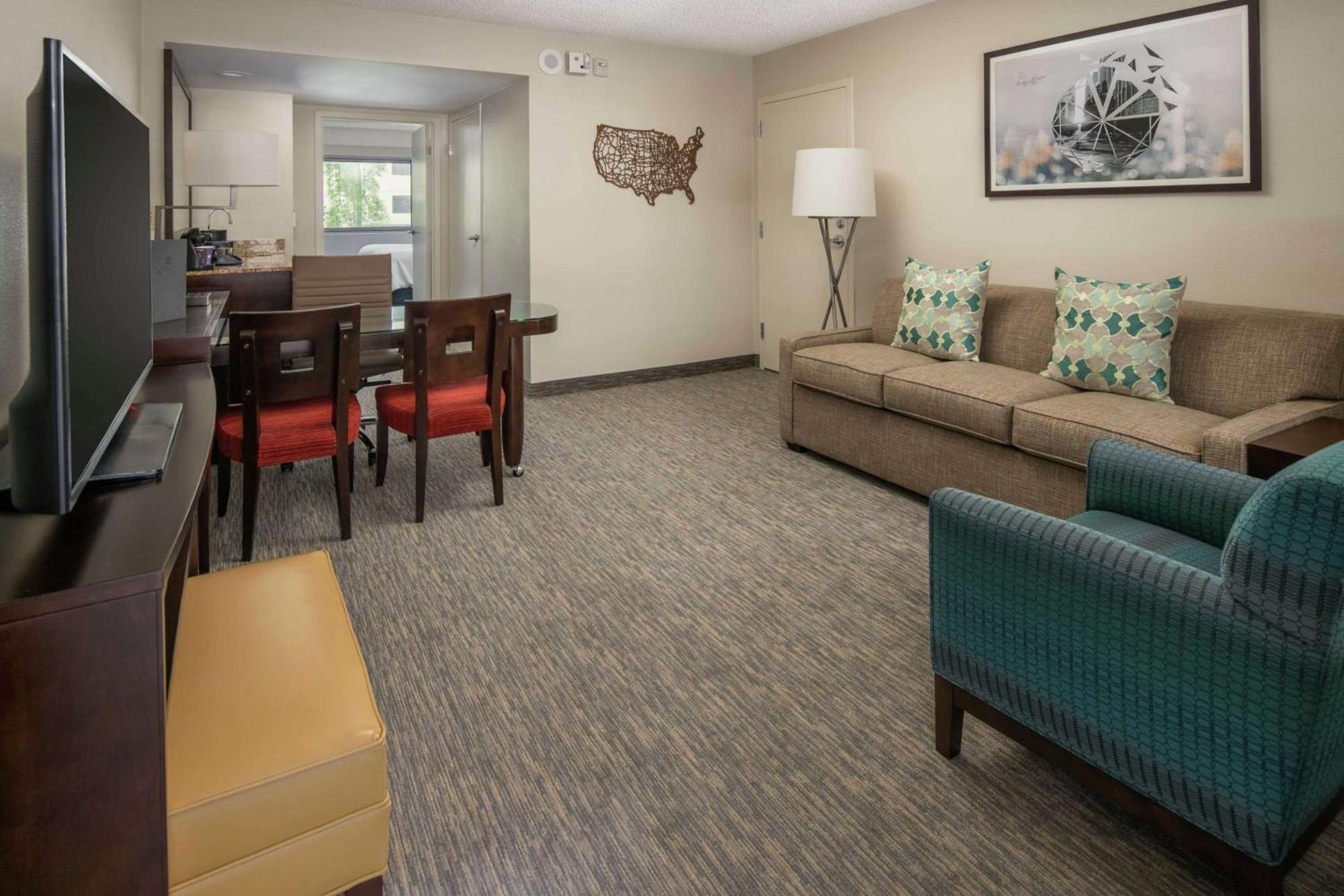 Embassy Suites By Hilton Seattle - Tacoma International Airport Tukwila Exteriér fotografie
