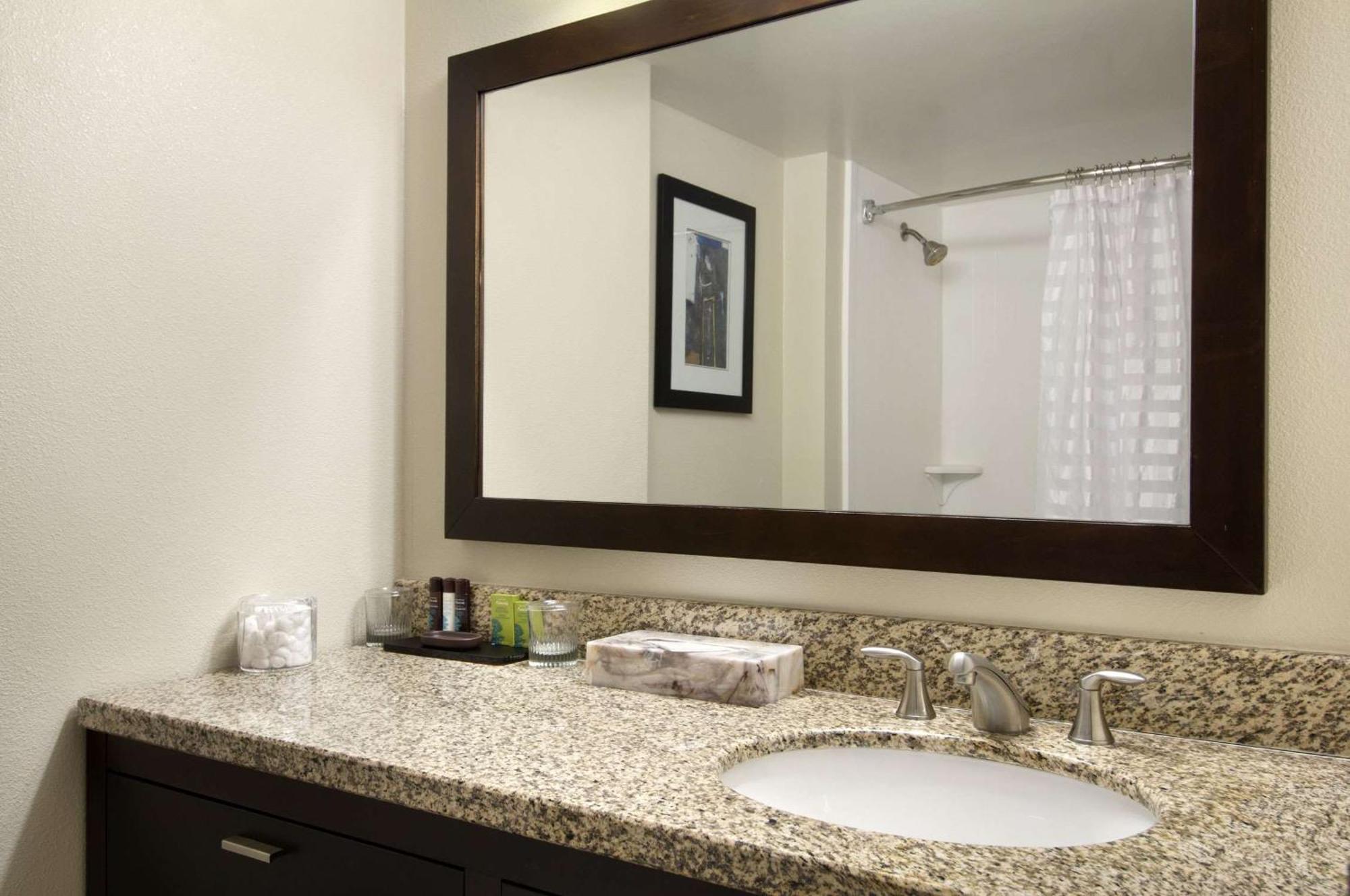Embassy Suites By Hilton Seattle - Tacoma International Airport Tukwila Exteriér fotografie